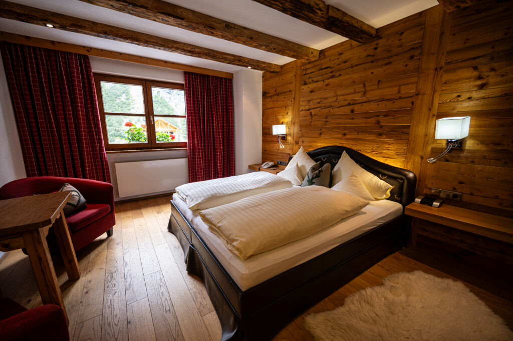 Doppelzimmer im Hotel Hartenfels in Zug bei Lech