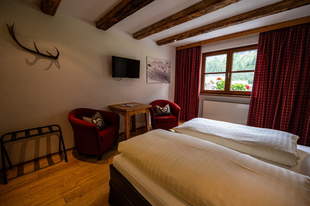 Doppelzimmer im Hotel Hartenfels in Zug bei Lech