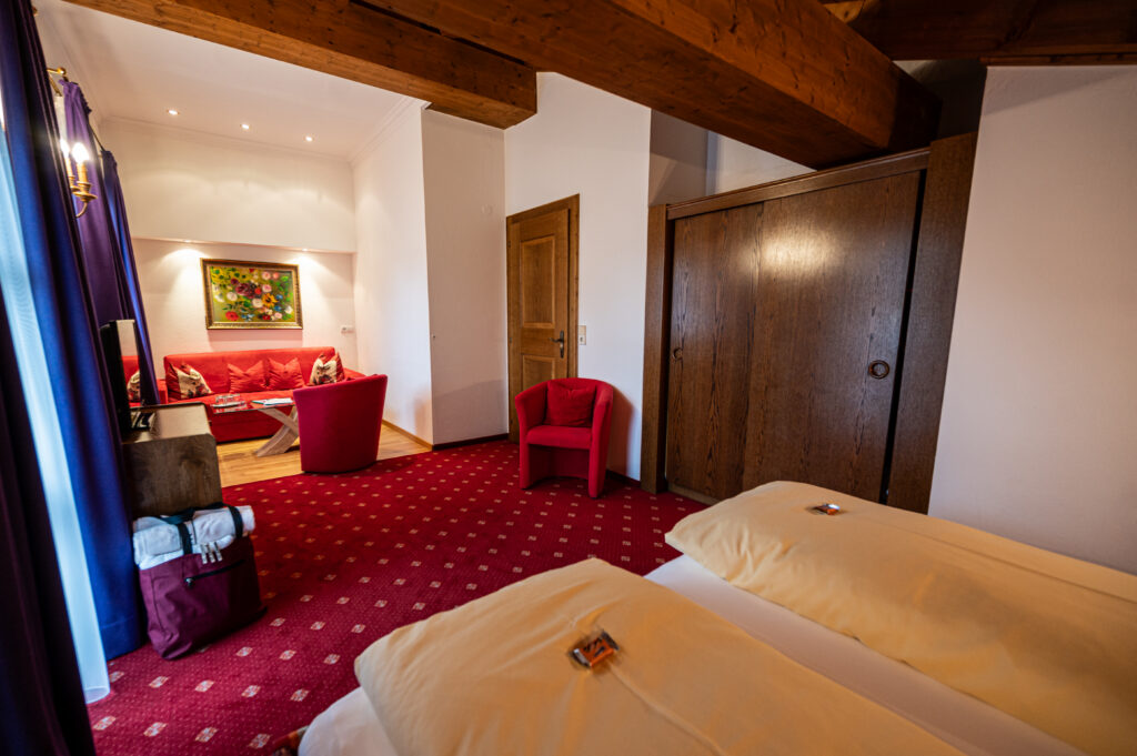 Wohnbereich im Apartment im Hotel Hartenfels in Zug bei Lech