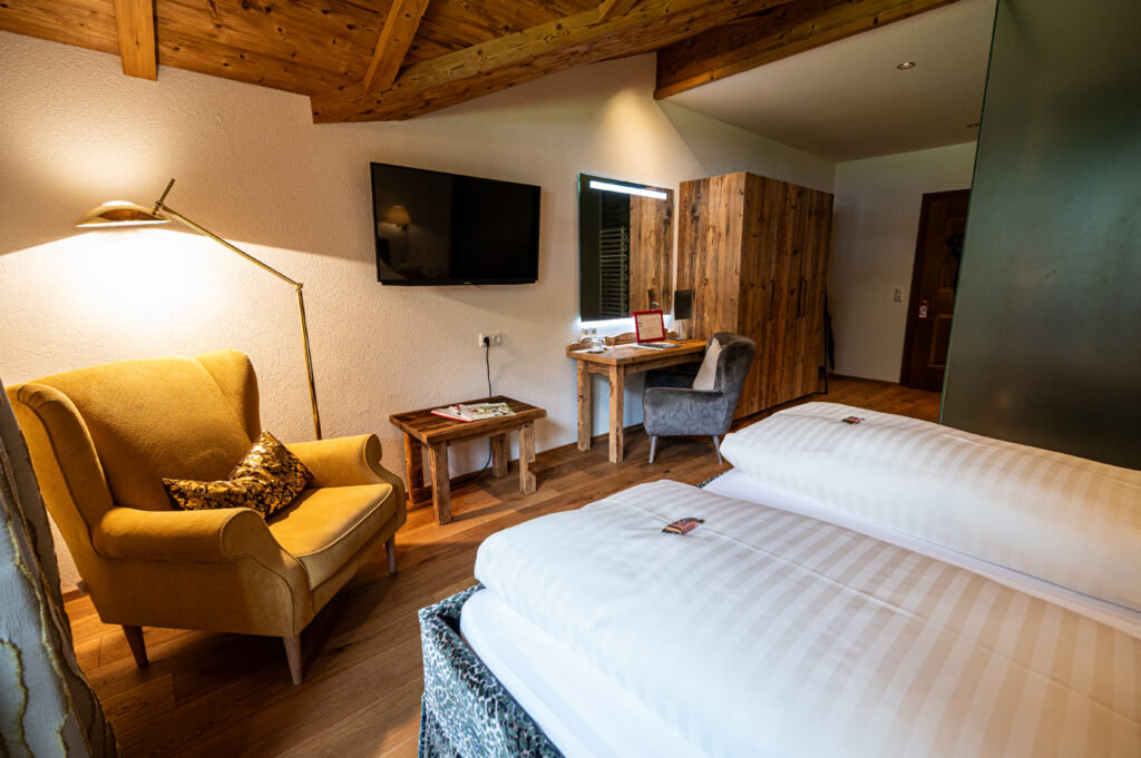 Doppelzimmer im Hotel Hartenfels in Zug bei Lech